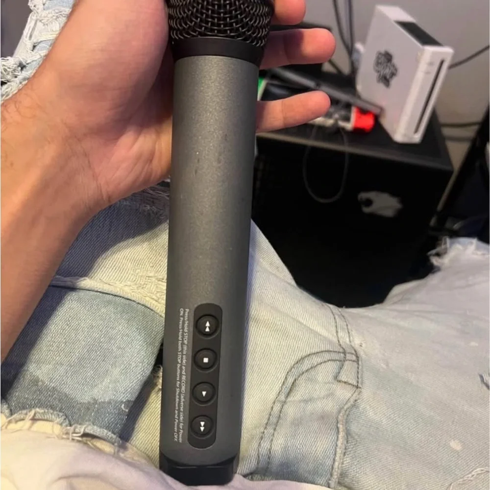 Wireless Handheld Microphone - Black